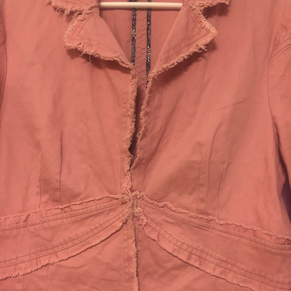 Pink denim jacket - Picture 2 of 3